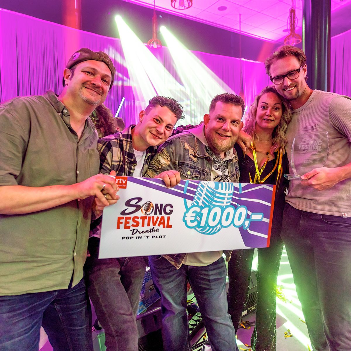 Dennis Hendriks wint Songfestival Drenthe